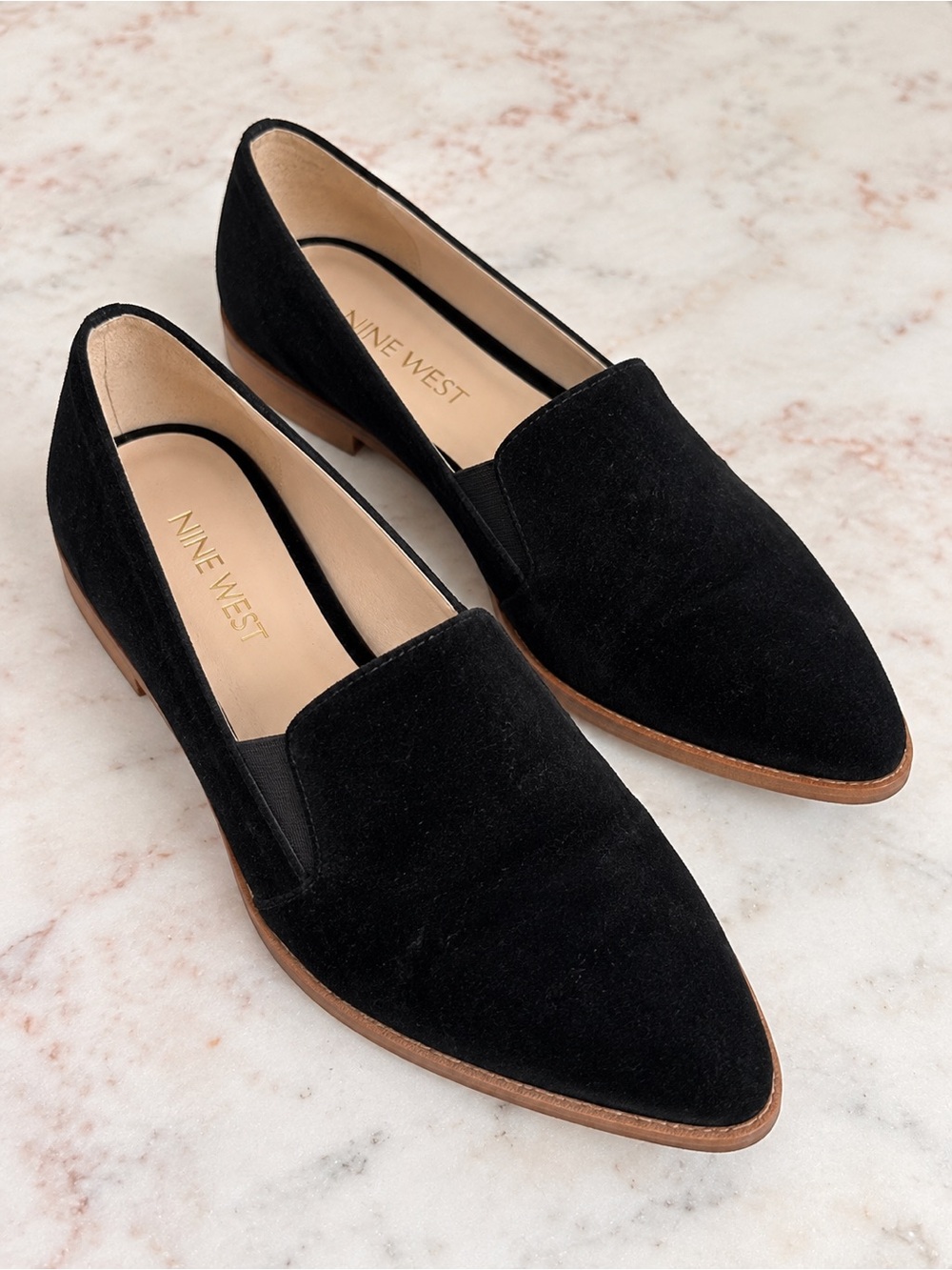 Nine West Black Velvet Pointed Toe
Loafers Size 6